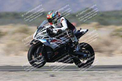 media/Dec-01-2025-Moto Forza (Mon) [[2daa91e15f]]/1-Advanced Group/Session 3 Turn 3 Exit Bump Pans/